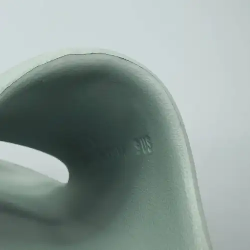 Yeezy Slides Yeezy Slide 'Salt'