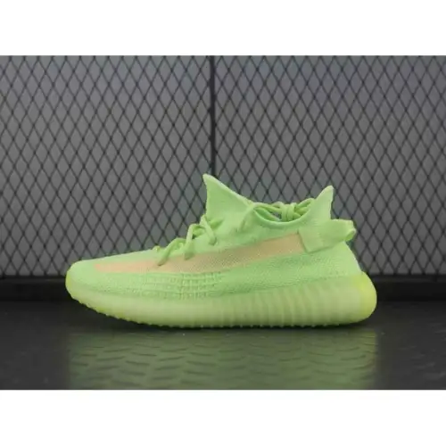 Yeezy Yeezy 350 V2 Boost 350 V2 GID 'Glow'