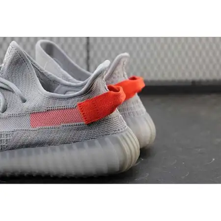 Yeezy Boost 350 Yeezy 350 V2 V2 'Tail Light'