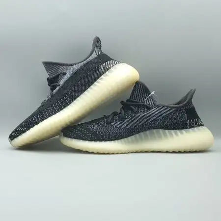 Yeezy Boost Yeezy 350 V2 350 V2 'Carbon'