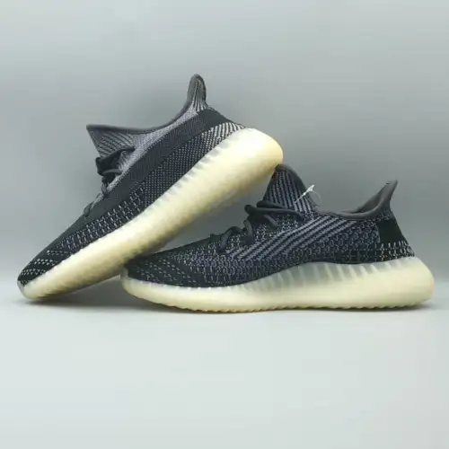 Yeezy Boost Yeezy 350 V2 350 V2 'Carbon'