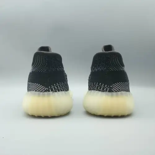 Yeezy Boost Yeezy 350 V2 350 V2 'Carbon'