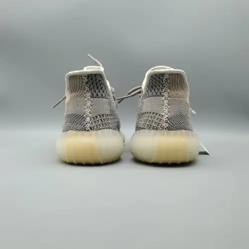 Yeezy Boost Yeezy 350 V2 350 V2 'Ash Pearl'