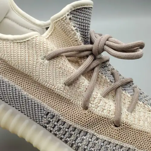 Yeezy Boost Yeezy 350 V2 350 V2 'Ash Pearl'