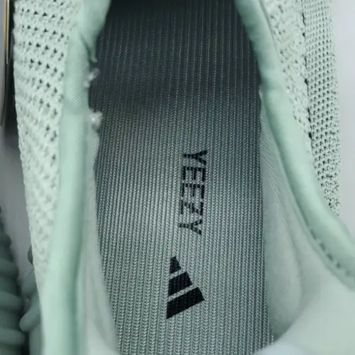 Yeezy Boost 350 Yeezy. Yeezy 350 V2 V2 'Salt'
