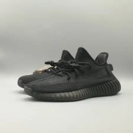 Yeezy Boost 350 V2 'Onyx' 1895C135