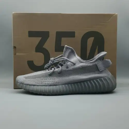 Yeezy Yeezy Boost 350 V2 'Steel Grey'