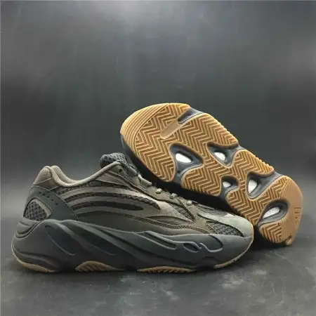 Yeezy Boost 700 Yeezy V2 'Geode'
