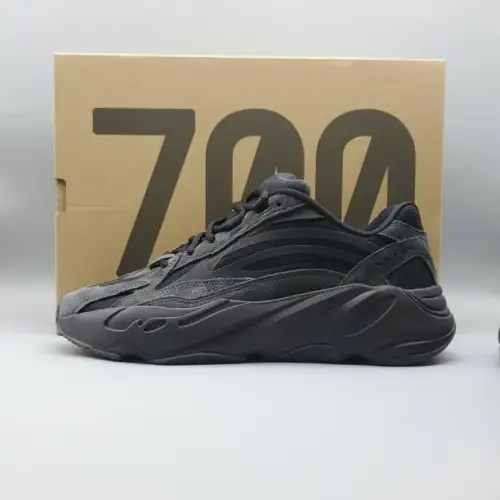 Yeezy Boost Yeezy 700 V2 700 V2 'Vanta'