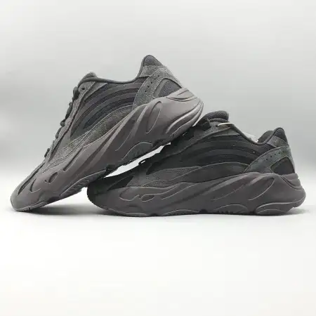 Yeezy Boost Yeezy 700 V2 700 V2 'Vanta'