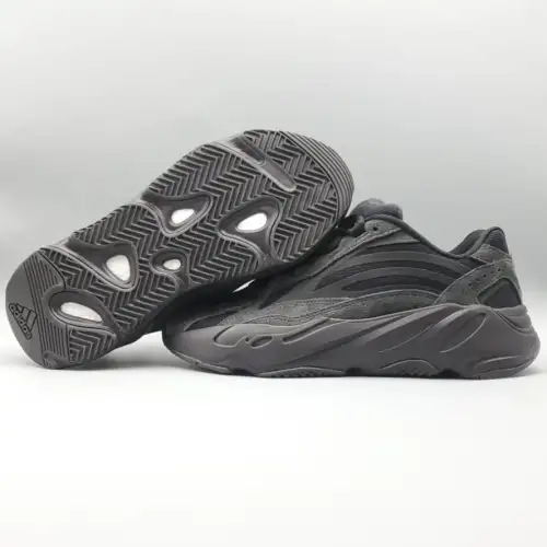Yeezy Boost Yeezy 700 V2 700 V2 'Vanta'