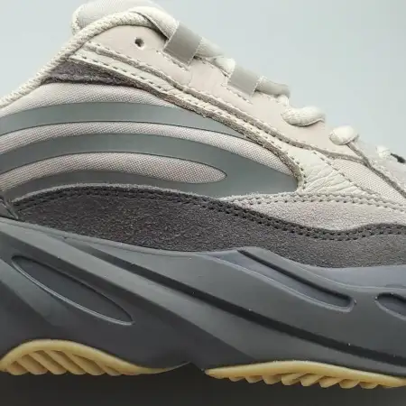 Yeezy Boost 700 Yeezy 700 V2 V2 'Tephra'