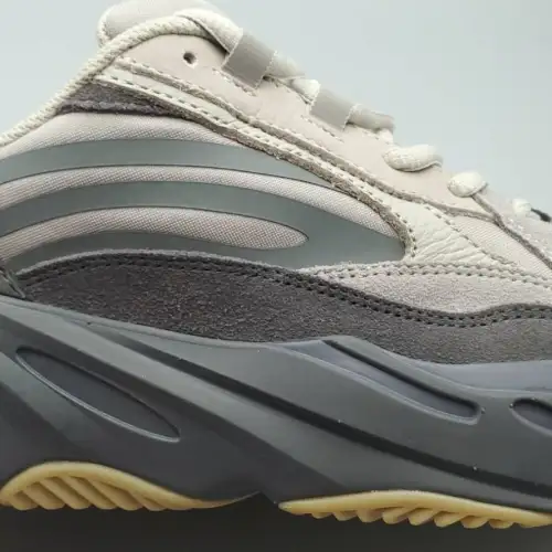 Yeezy Boost 700 Yeezy 700 V2 V2 'Tephra'