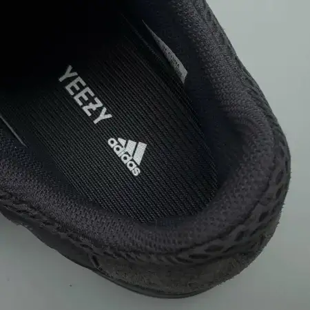 Yeezy Boost 700 Yeezy 700 'Utility Black'