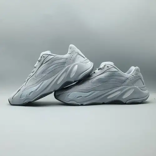 Yeezy Boost 700 Yeezy 700 V2 V2 'Hospital Blue'