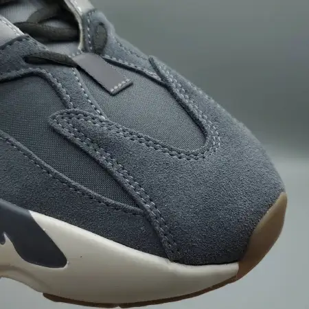 Yeezy Boost 700 'Magnet'