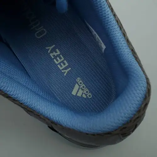 Yeezy Boost 700 'Carbon Yeezy 700 Blue'