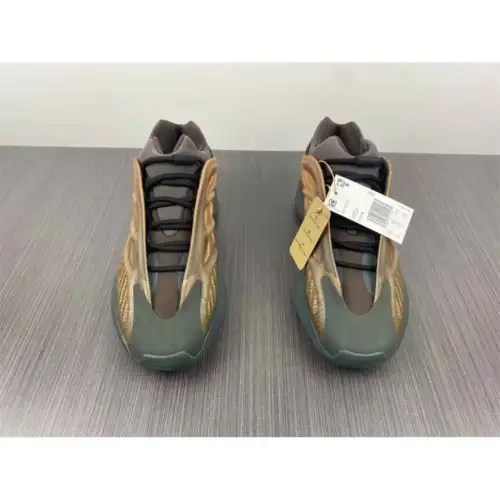 Yeezy 700 V3 Yeezy 700 V3 'Copper Fade'
