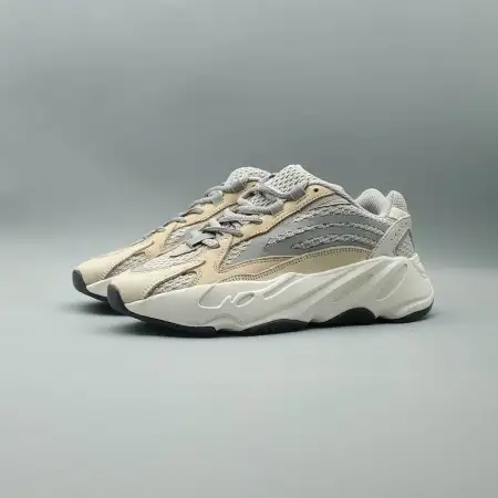 Yeezy Boost 700 V2 'Cream' A0E659