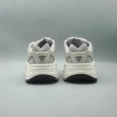 Yeezy Boost Yeezy 700 V2 700 V2 'Cream'