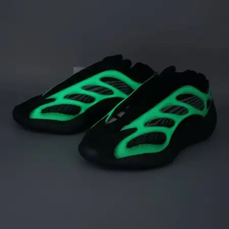 Yeezy 700 V3 'Alvah'