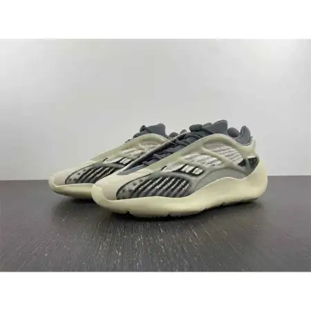 Yeezy 700 V3 'Fade Salt' 6F28914