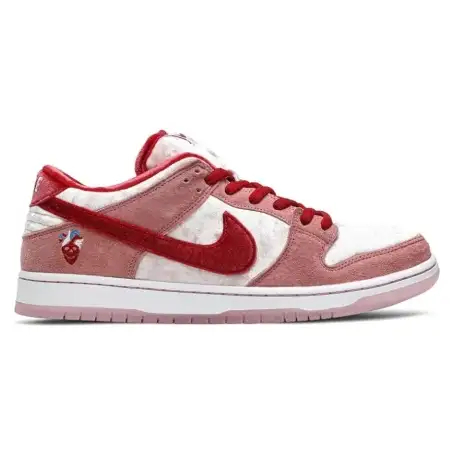 StrangeLove x Dunk Low SB 'Valentine's Day' Special Box