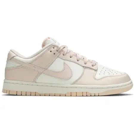 Wmns Dunk Low 'Orange Pearl'